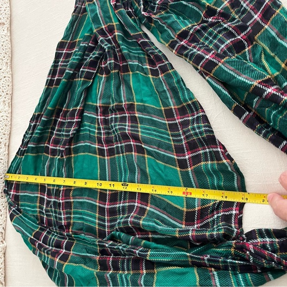 C Est 1946 Green Plaid Scarf - Picture 5 of 8